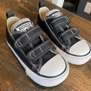 Toddler Black Converse